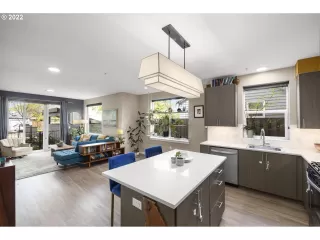 Photo #5: 22186346 Listing 