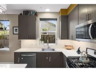 Photo #6: 22186346 Listing 