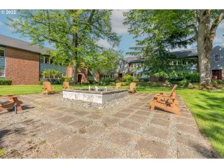 Photo #1: 22186585 Listing 