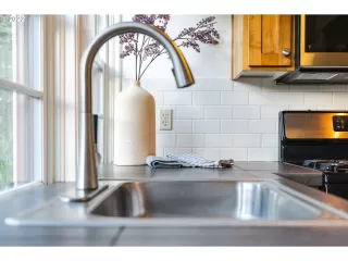 Photo #6: 22186585 Listing 