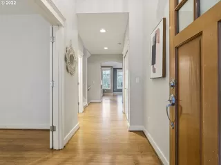 Photo #2: 22186824 Listing 