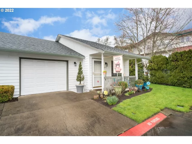 MLS: 22187580 Condo For Sale