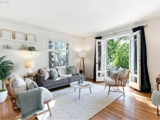 Photo #3: 22187735 Listing