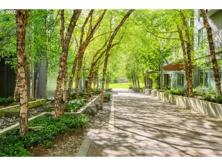 Photo #3: 22188064 Listing