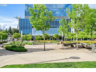 Photo #4: 22188064 Listing