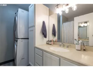 Photo #3: 22188228 Listing