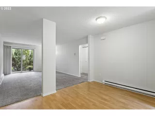 Photo #2: 22188448 Listing 