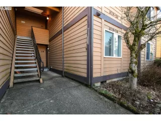 Photo #2: 22188752 Listing