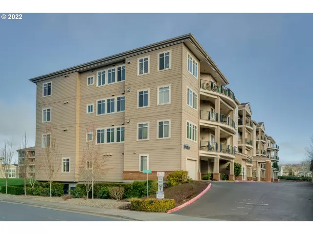 MLS: 22189195 Condo For Sale