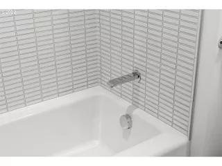 Photo #1: 22189266 Listing