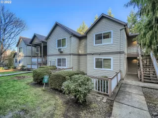 Photo #1: 22190438 Listing