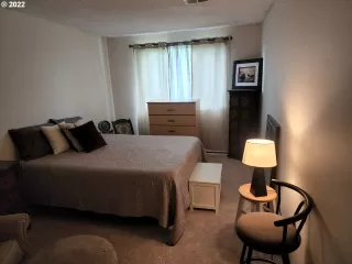 Photo #3: 22190941 Listing