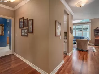 Photo #3: 22191173 Listing