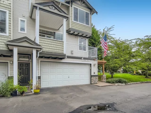 MLS: 22192274 Condo For Sale