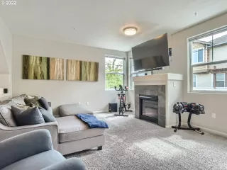 Photo #5: 22192274 Listing 