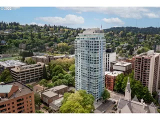 Photo #2: 22192483 Listing