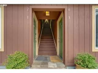 Photo #3: 22192591 Listing 