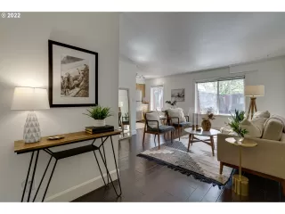 Photo #4: 22192591 Listing 