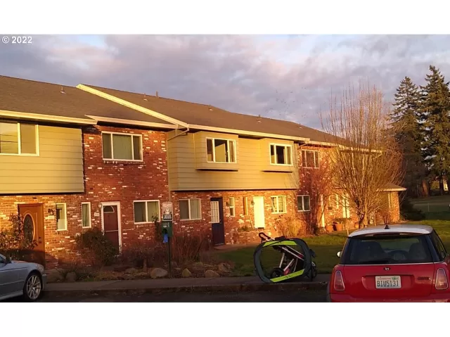 MLS: 22192851 Condo For Sale