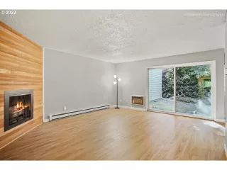 Photo #6: 22193567 Listing 