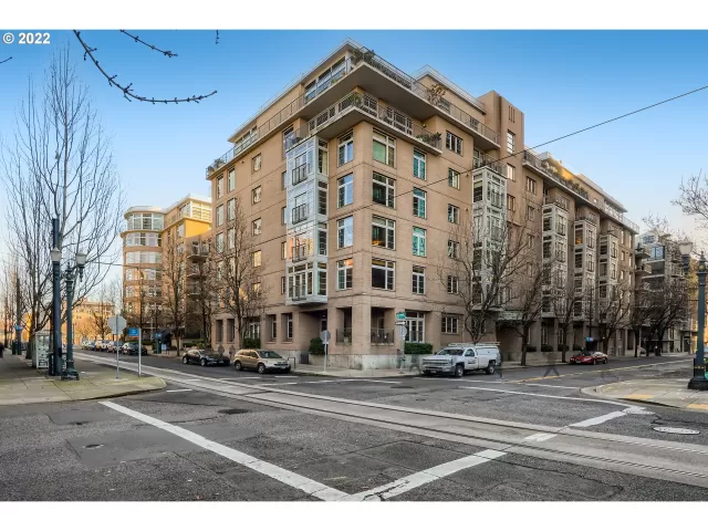 MLS: 22195122 Condo For Sale