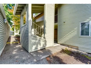 Photo #2: 22196654 Listing