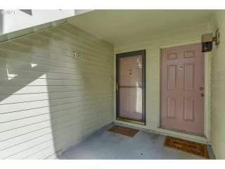 Photo #3: 22196654 Listing