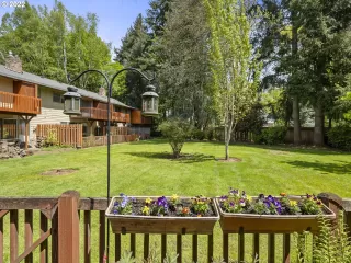 Photo #2: 22196801 Listing