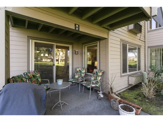 MLS: 22196912 Condo For Sale