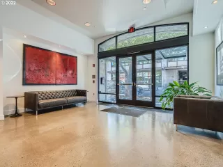 Photo #3: 22196944 Listing