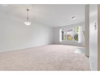 Photo #6: 221974657 Listing 