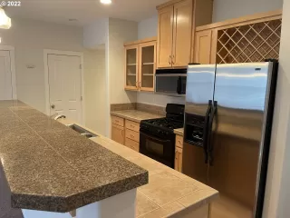 Photo #4: 22197824 Listing