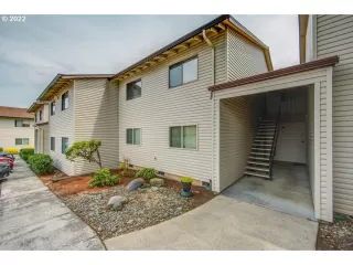 Photo #3: 22198349 Listing