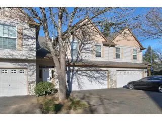 Photo #3: 22198844 Listing