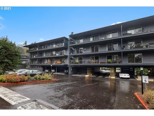 MLS: 22199262 Condo For Sale