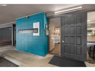 Photo #2: 22199262 Listing