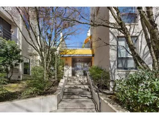 Photo #1: 22200097 Listing 