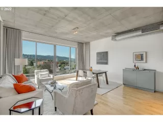 Photo #1: 22200563 Listing