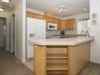 Photo #2: 22201257 Listing