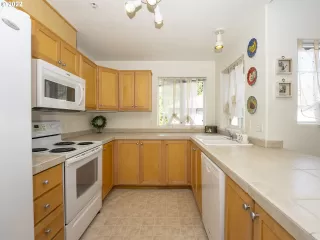 Photo #3: 22201257 Listing