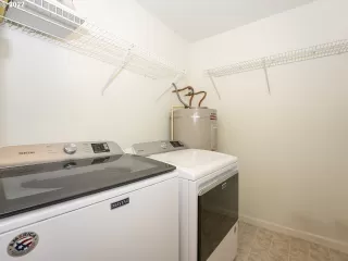 Photo #6: 22201257 Listing