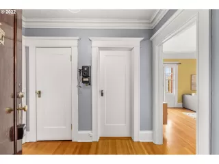 Photo #2: 22201270 Listing