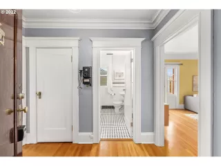 Photo #3: 22201270 Listing