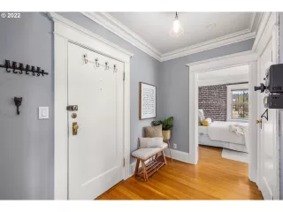 Photo #4: 22201270 Listing