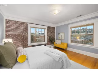 Photo #6: 22201270 Listing