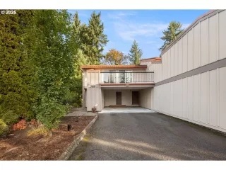 Photo #2: 222012828 Listing 