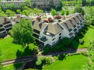 Photo #4: 22202625 Listing