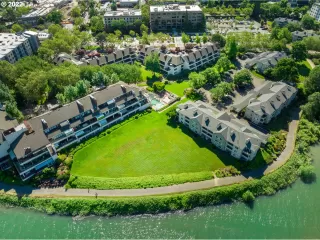 Photo #6: 22202625 Listing