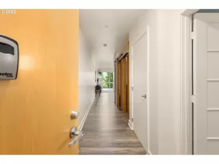 Photo #1: 22202762 Listing 