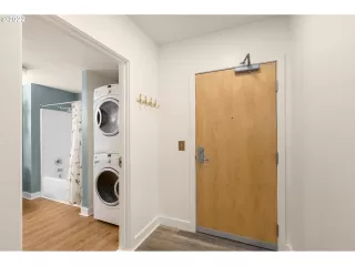 Photo #2: 22202762 Listing 